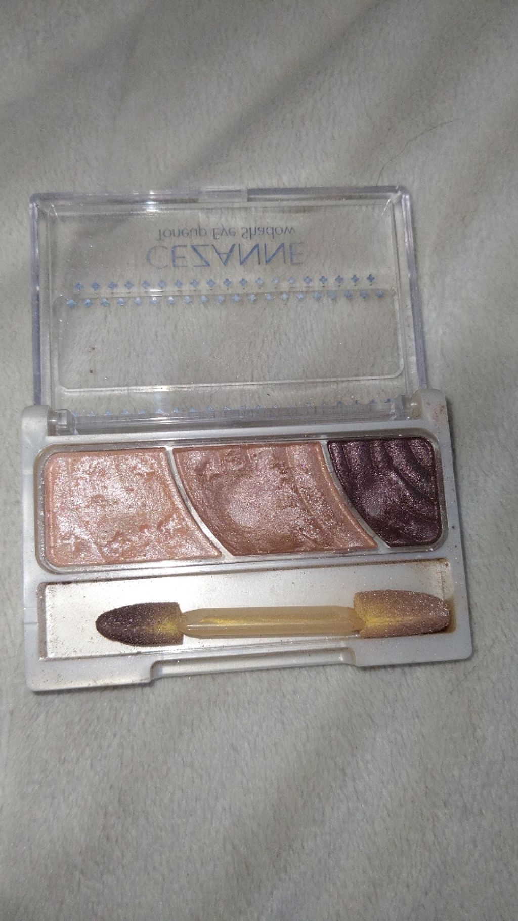 トーンアップアイシャドウ/CEZANNE/アイシャドウパレットを使ったクチコミ(2枚目)