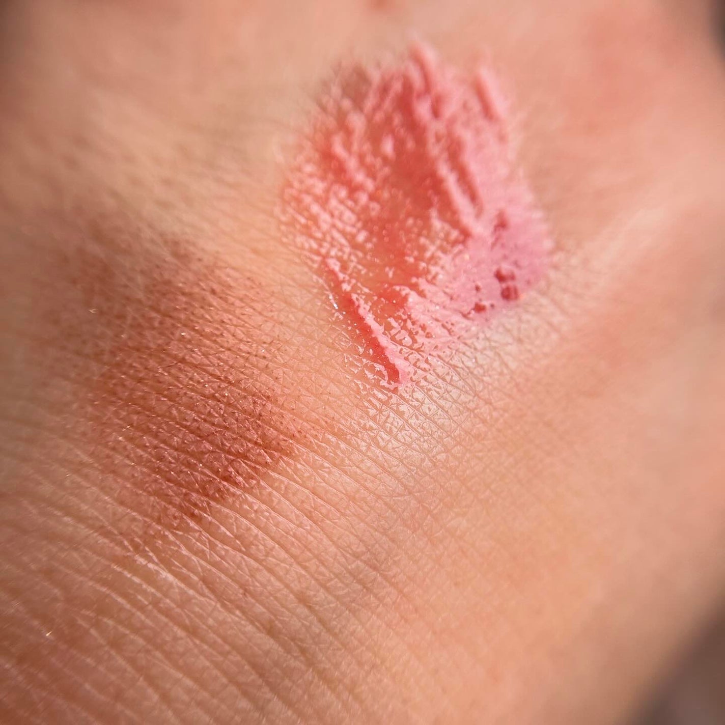 はる on LIPS 「SISII'mYourHEROEnrichDualWat..」(7枚目)