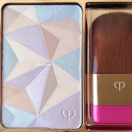 クレ・ド・ポー ボーテ レオスールデクラ/クレ・ド・ポー ボーテ/パウダーハイライトを使ったクチコミ(3枚目)