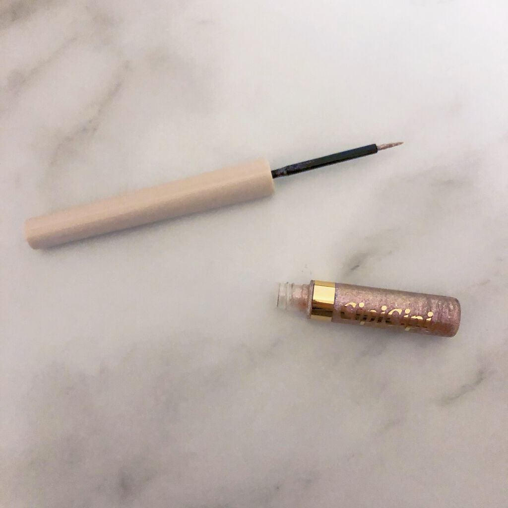 グリッターイルミネーションライナー/CipiCipi/リキッドアイライナーを使ったクチコミ(4枚目)