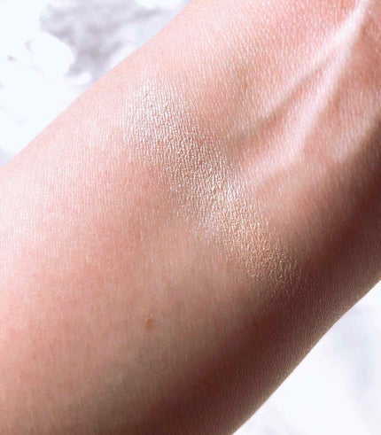 パールグロウハイライト/CEZANNE/パウダーハイライトを使ったクチコミ(4枚目)