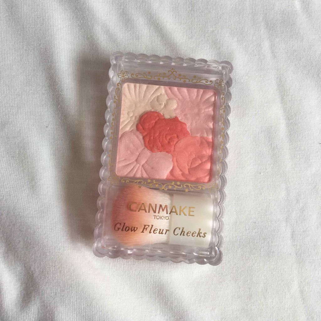 グロウフルールチークス/キャンメイク/パウダーチークを使ったクチコミ（1枚目）