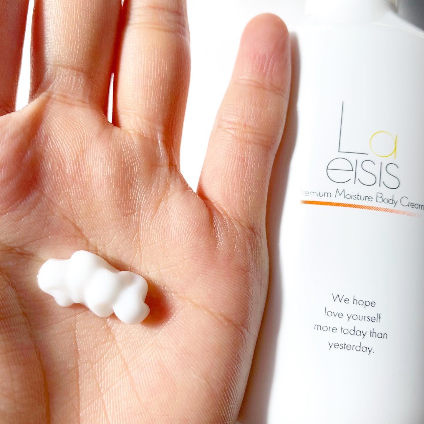 プレミアムモイスチャーボディクリーム/Laeisis/ボディクリームを使ったクチコミ（3枚目）
