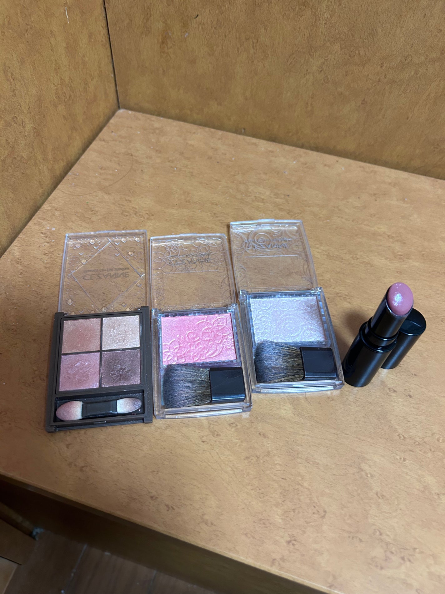 パールグロウハイライト/CEZANNE/パウダーハイライトを使ったクチコミ(1枚目)