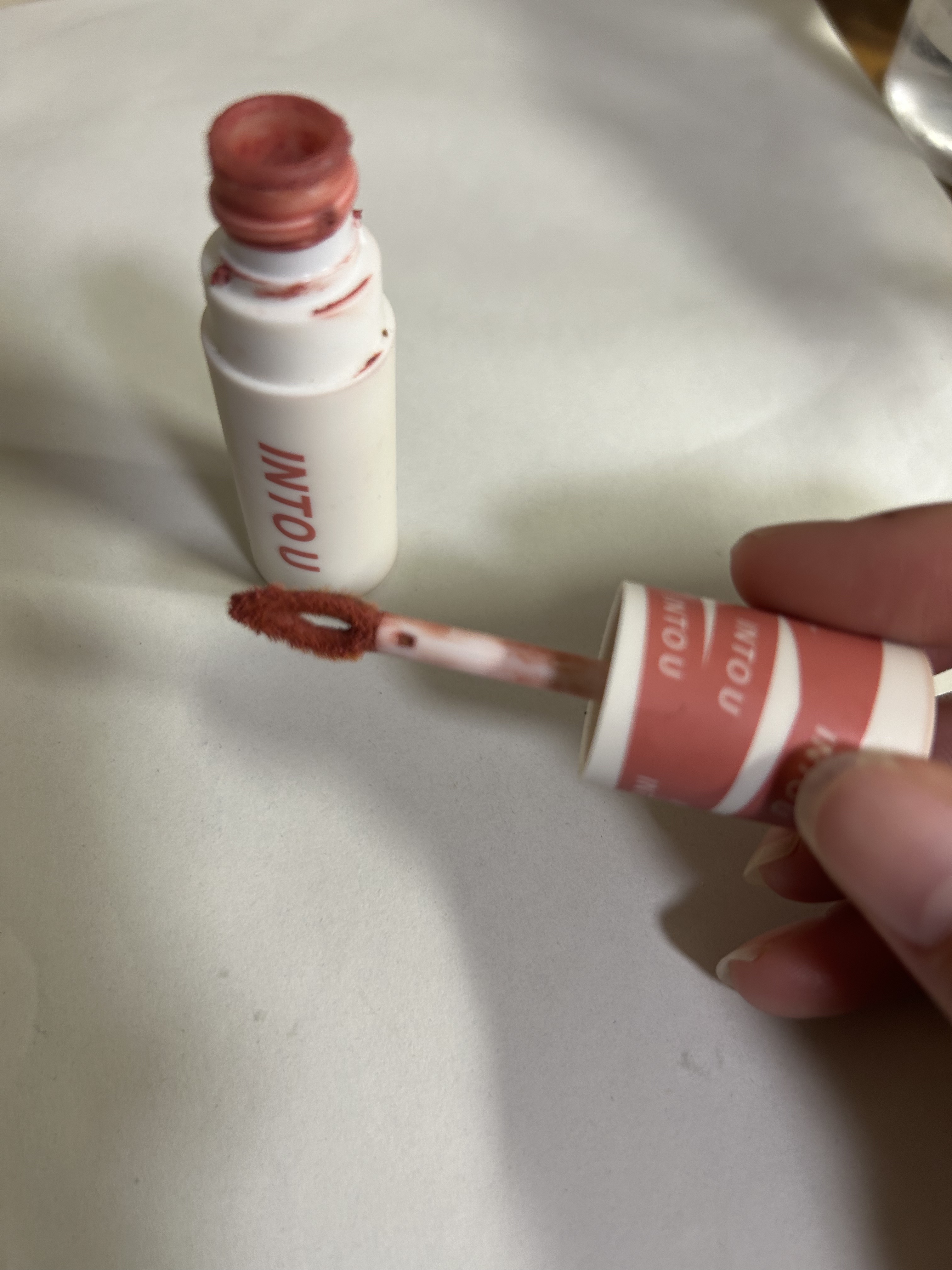 スーパーマットリップ＆チークマッド/INTO U/口紅を使ったクチコミ（2枚目）