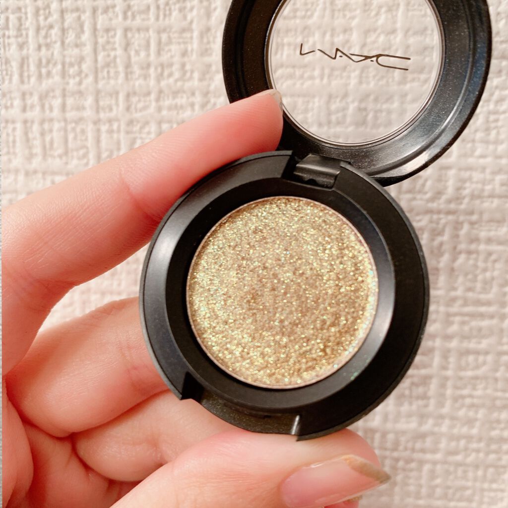 ダズルシャドウ/M・A・C/単色アイシャドウを使ったクチコミ（1枚目）