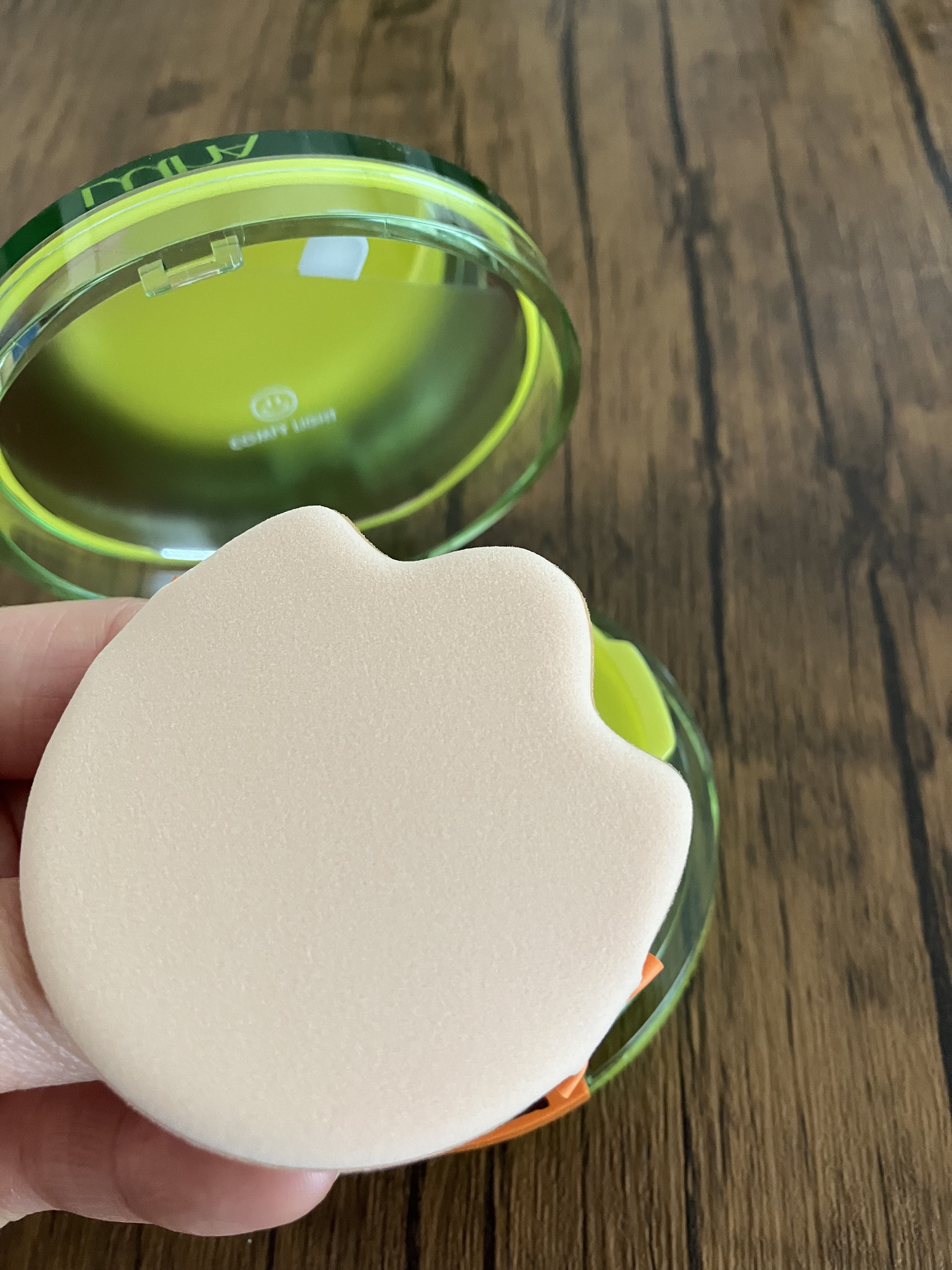 コンフィーライトクッション/LUNA/クッションファンデーションを使ったクチコミ（2枚目）