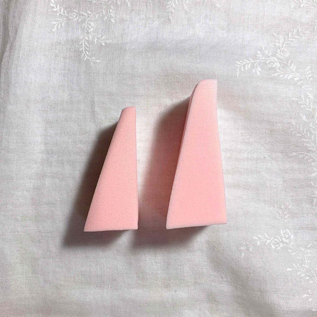 メイクアップスポンジ(バリューパック ウェッジ型 30個)/DAISO/パフ・スポンジを使ったクチコミ(2枚目)