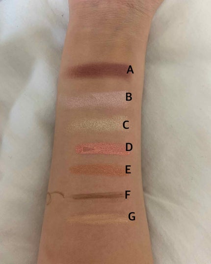 UR GLAM POWDER EYESHADOW/U R GLAM/単色アイシャドウを使ったクチコミ(4枚目)