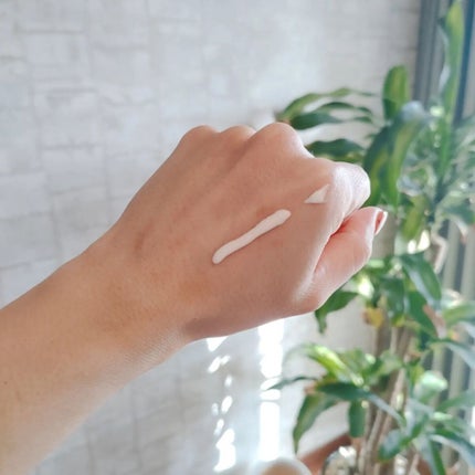 ニベアUV ディープ プロテクト&ケア トーンアップ エッセンス/ニベア/日焼け止めローションを使ったクチコミ(3枚目)