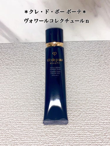 ＊クレ・ド・ポー ボーテ＊
ヴォワールコレクチュールｎ 40g ¥7,150
SPF25 PA++


ベストコスメで定番の化粧下地です
置いておくだけで高級感のあるデザイン


肌表面の乱れとくすみを