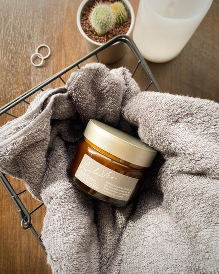 Lala Vie ボディクリームのクチコミ「ララヴィボディクリーム 140g
グリンフローラルの香り🍃
@lalavie_off.....」(1枚目)