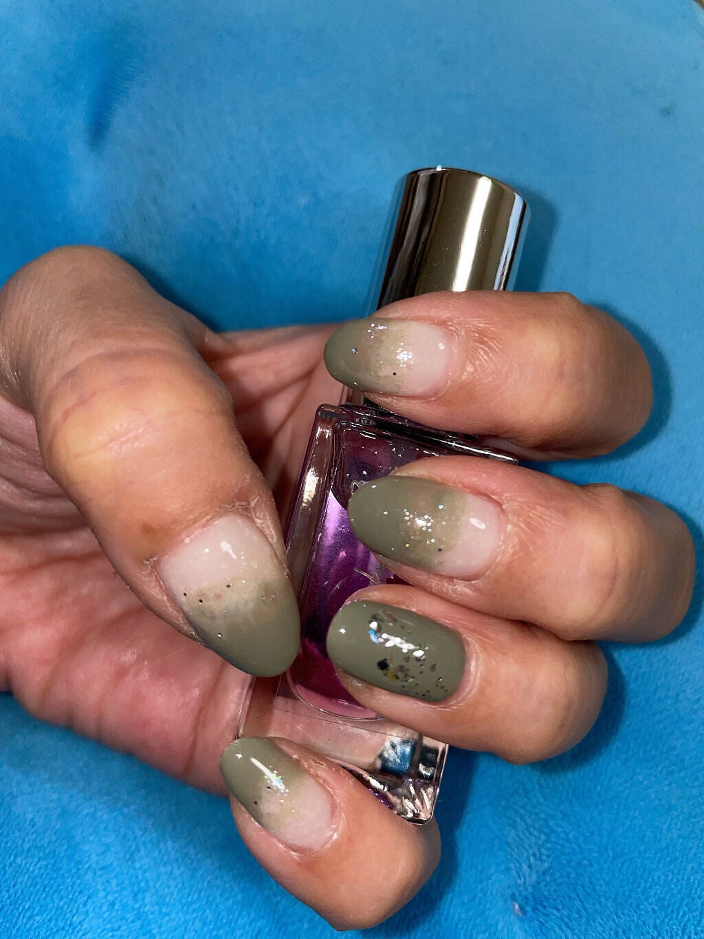 カラフルネイルズ/キャンメイク/マニキュアを使ったクチコミ(2枚目)