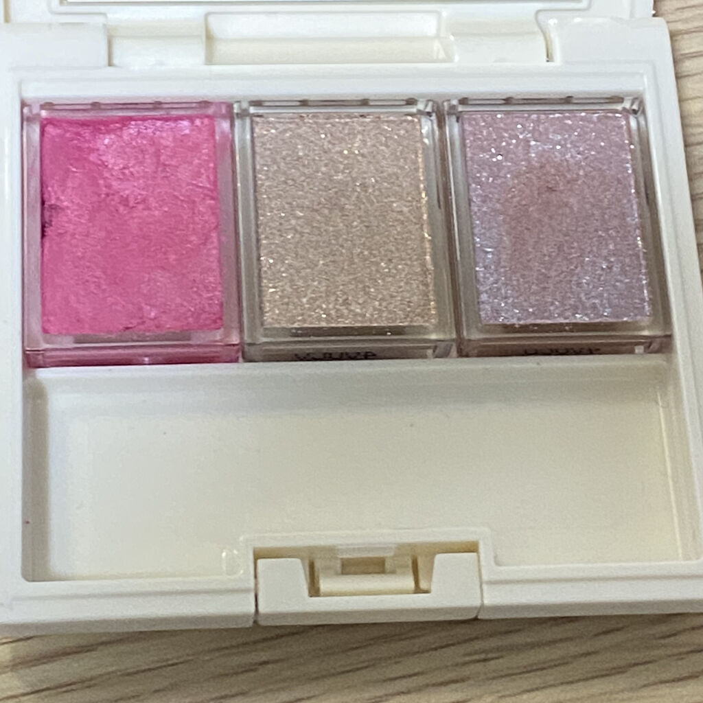 シャドーカスタマイズ/MAJOLICA MAJORCA/単色アイシャドウを使ったクチコミ（3枚目）