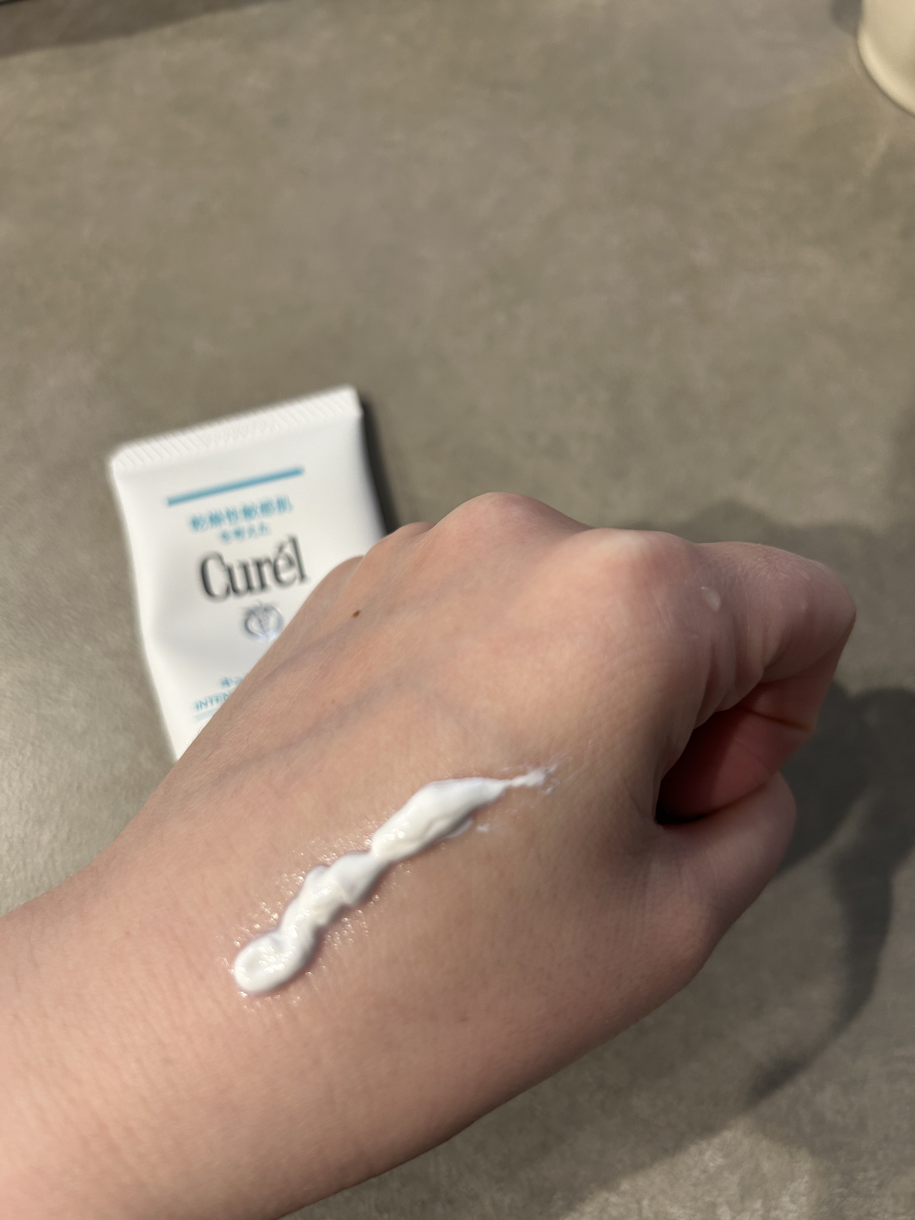 潤浸保湿 UVエッセンス/キュレル/日焼け止めローションを使ったクチコミ（3枚目）