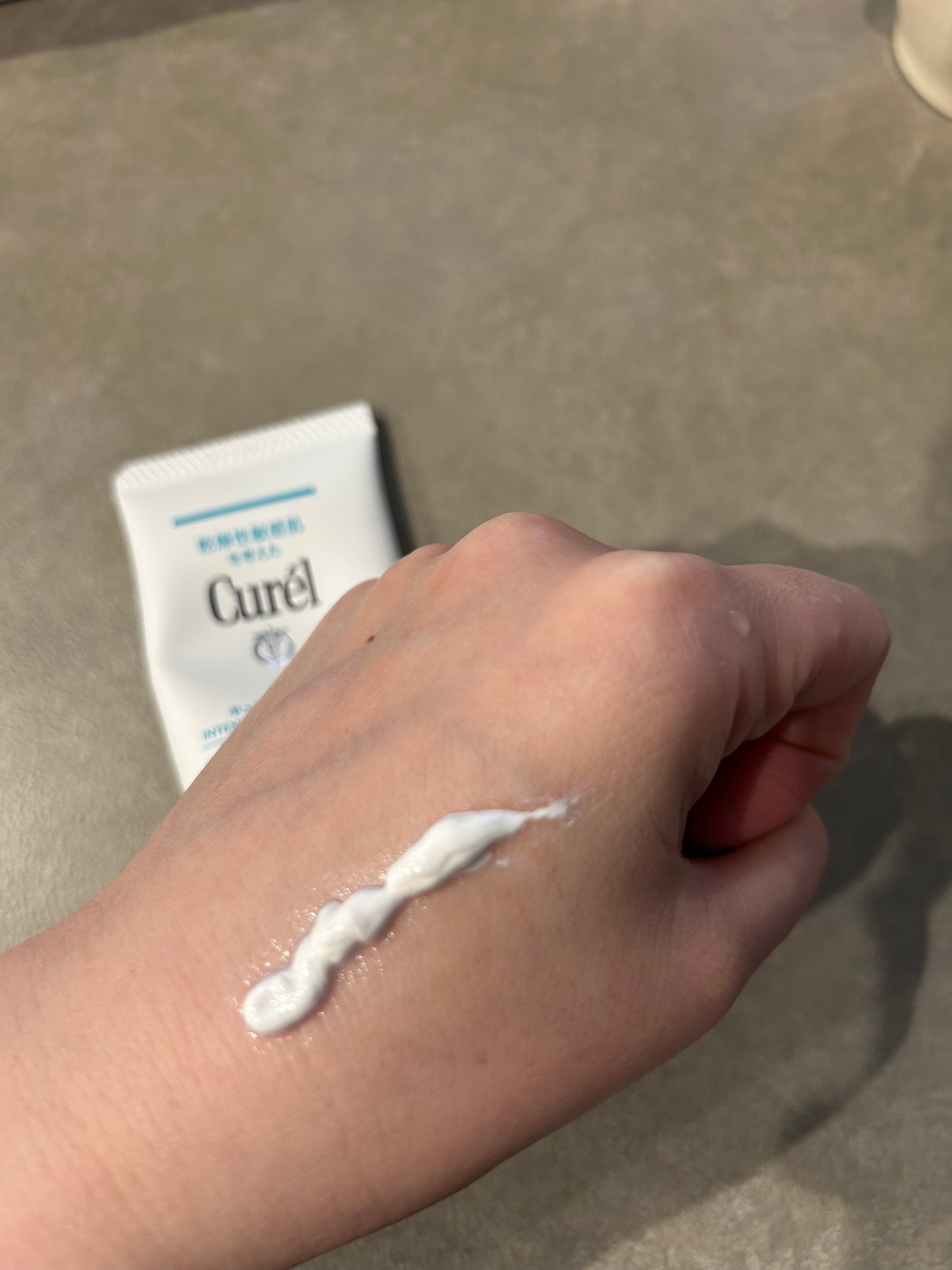 潤浸保湿 UVエッセンス/キュレル/日焼け止めローションを使ったクチコミ(3枚目)