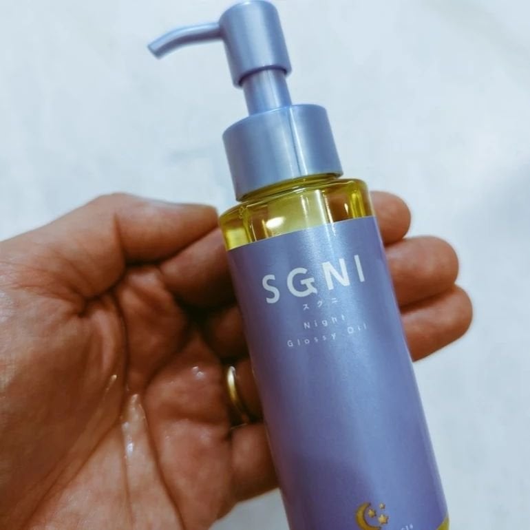 hiro on LIPS 「スグニモイストミルクトロっと柔らかいヘアミルク!髪が綺麗にコー..」(3枚目)