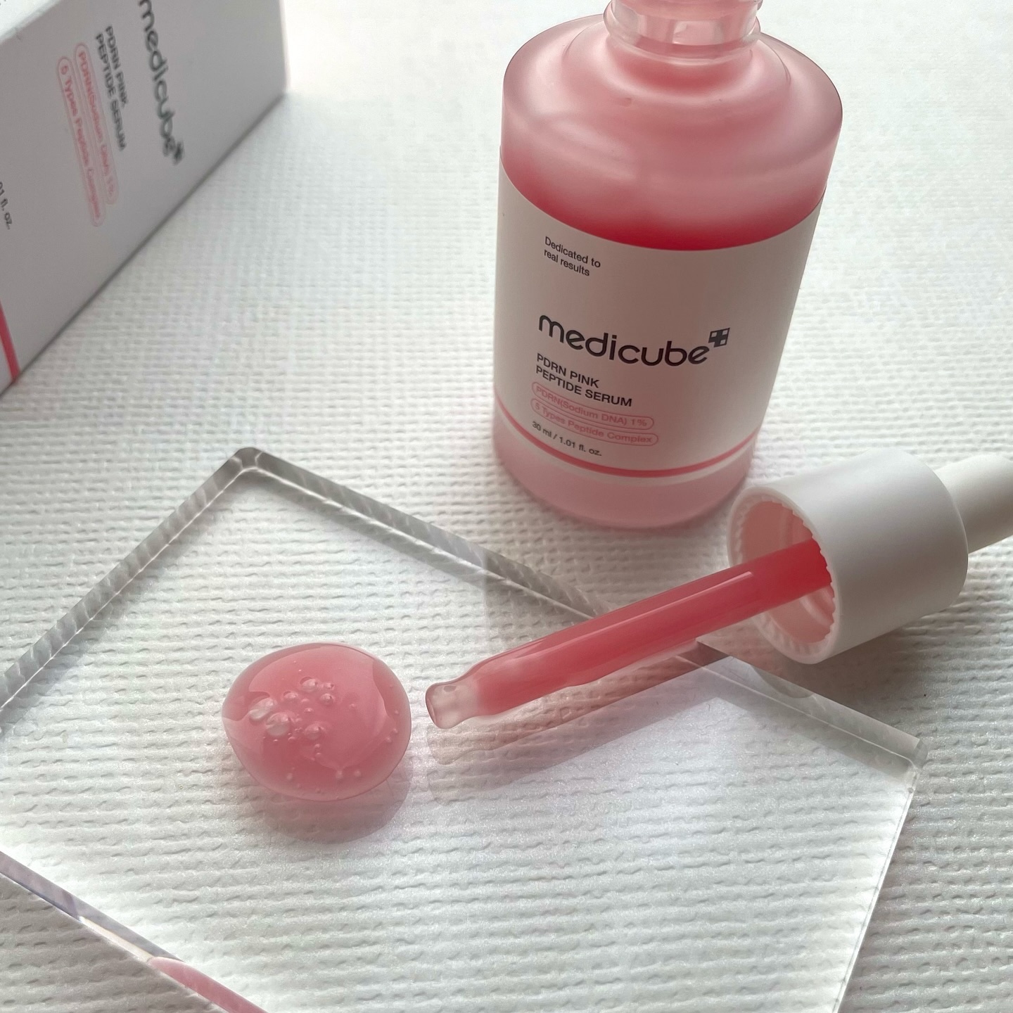 PDRNピンクアンプル PDRN 10,000ppm配合/MEDICUBE/美容液を使ったクチコミ（2枚目）