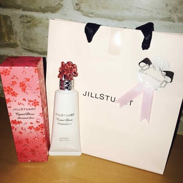 クリスタルブルーム パフュームド ハンドクリーム/JILL STUART/ハンドクリームを使ったクチコミ（1枚目）