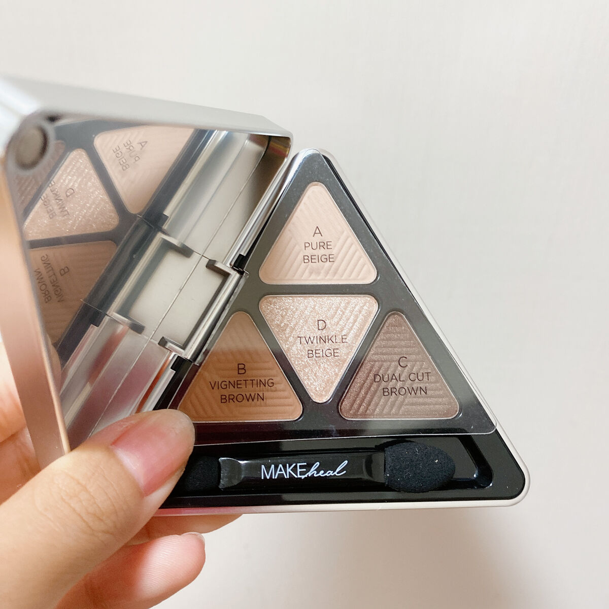 ヒドゥントライアングルアイパレット/MAKEHEAL/アイシャドウパレットを使ったクチコミ（3枚目）