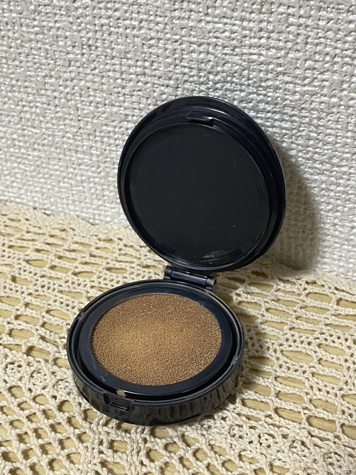 フローレス ルミエール ラディアンス パーフェクティング クッション  1N0/ローラ メルシエ/クッションファンデーションを使ったクチコミ（2枚目）