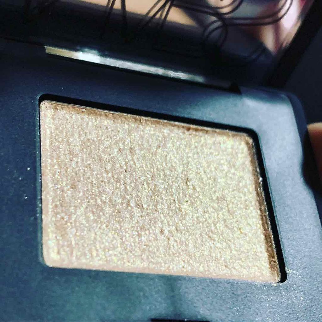 シングルアイシャドー/NARS/単色アイシャドウを使ったクチコミ(2枚目)