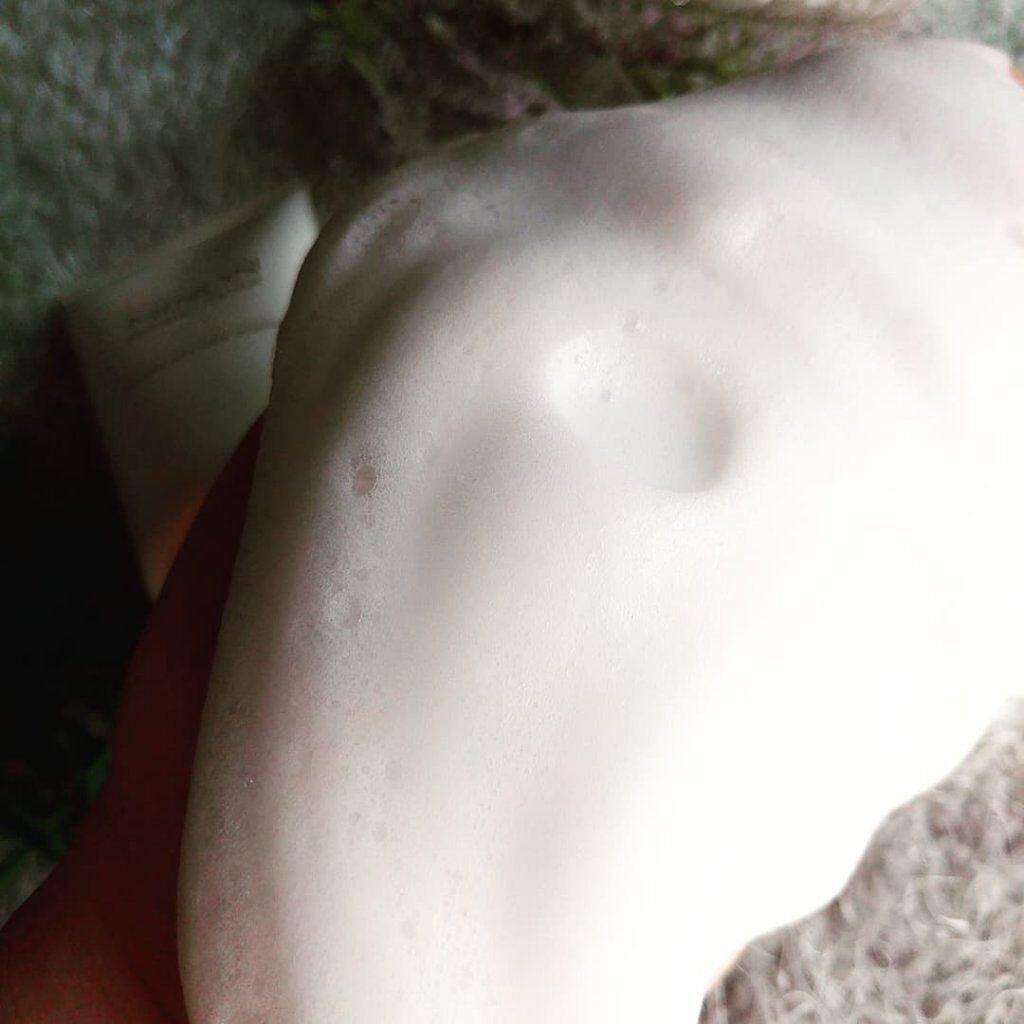 アミノモイスト モイストクリーミィ ウォッシュ/ミノン/洗顔フォームを使ったクチコミ(4枚目)