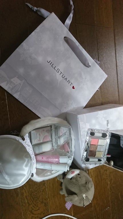 ホワイトラブストーリー コレクション (クリスマスコフレ 2018) ブルーミングブロッサム カールラッシュマスカラ S/JILL STUART/メイクアップキットを使ったクチコミ(1枚目)