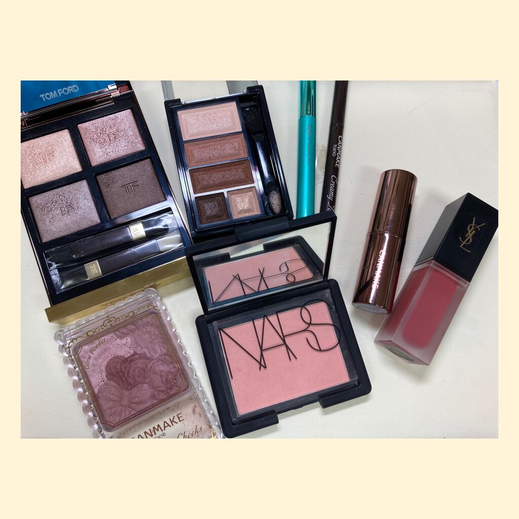 タトワージュ クチュール ベルベットクリーム NO216 ヌード エンブレム/YVES SAINT LAURENT BEAUTE/口紅を使ったクチコミ（2枚目）