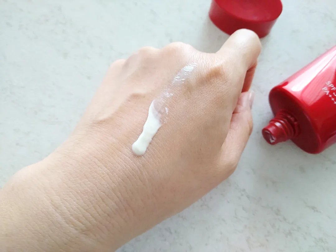 ブライトニングスキントリートUV/ALBLANC/日焼け止めローションを使ったクチコミ（2枚目）