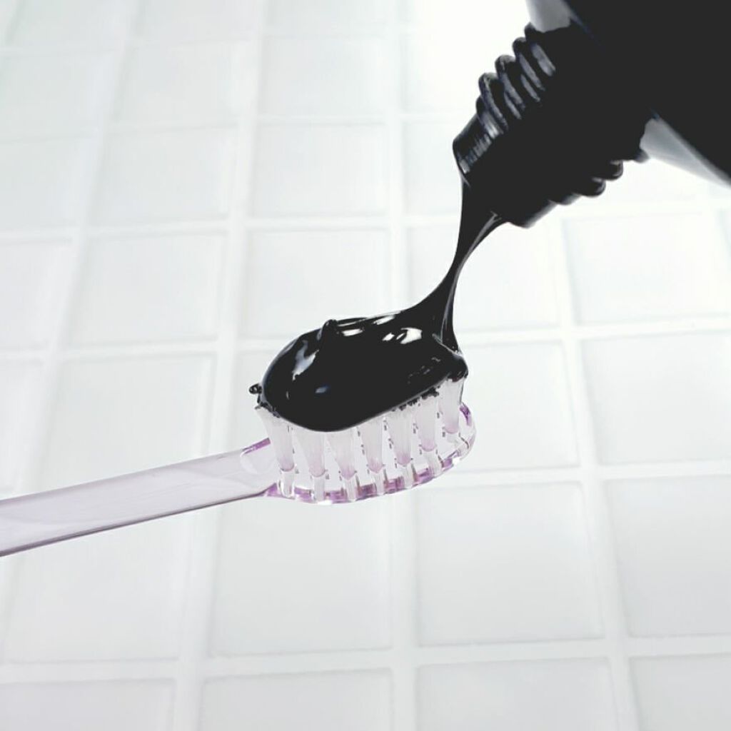 Cha Cha Charcoal Black Toothpaste/chacha/歯磨き粉を使ったクチコミ（2枚目）