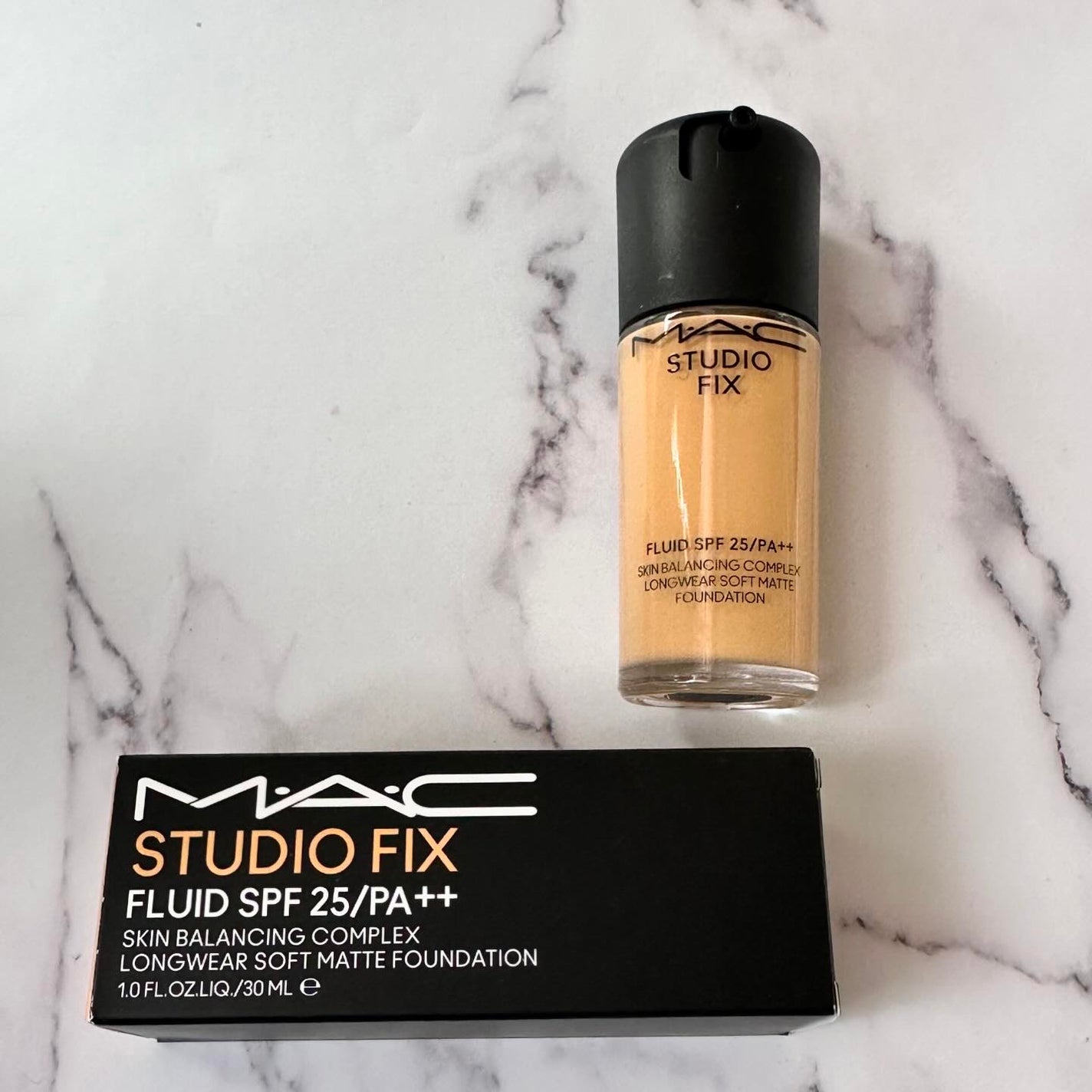 スタジオ ラディアンス セラム ファンデーション/M・A・C/リキッドファンデーションを使ったクチコミ(3枚目)