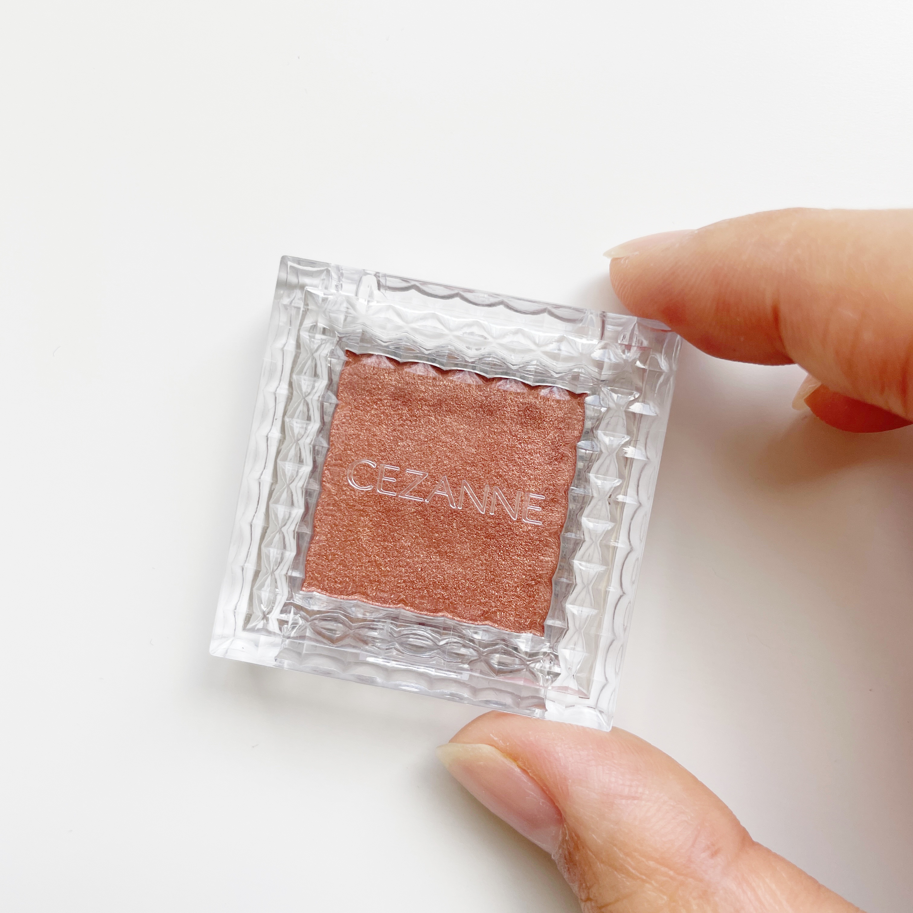 シングルカラーアイシャドウ/CEZANNE/単色アイシャドウを使ったクチコミ（2枚目）