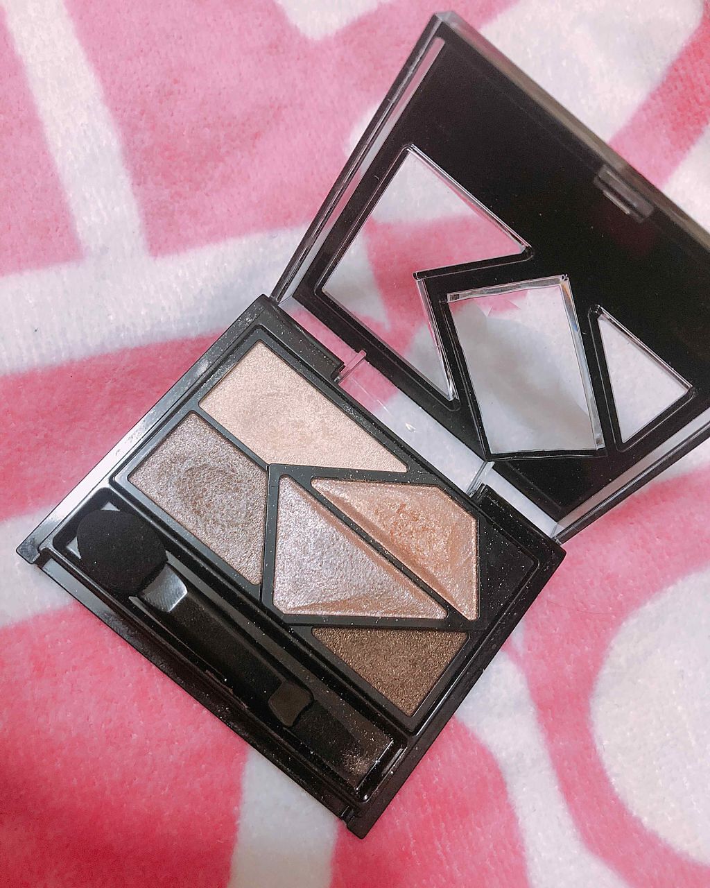 メタルグラマーアイズ/KATE/アイシャドウパレットを使ったクチコミ（2枚目）