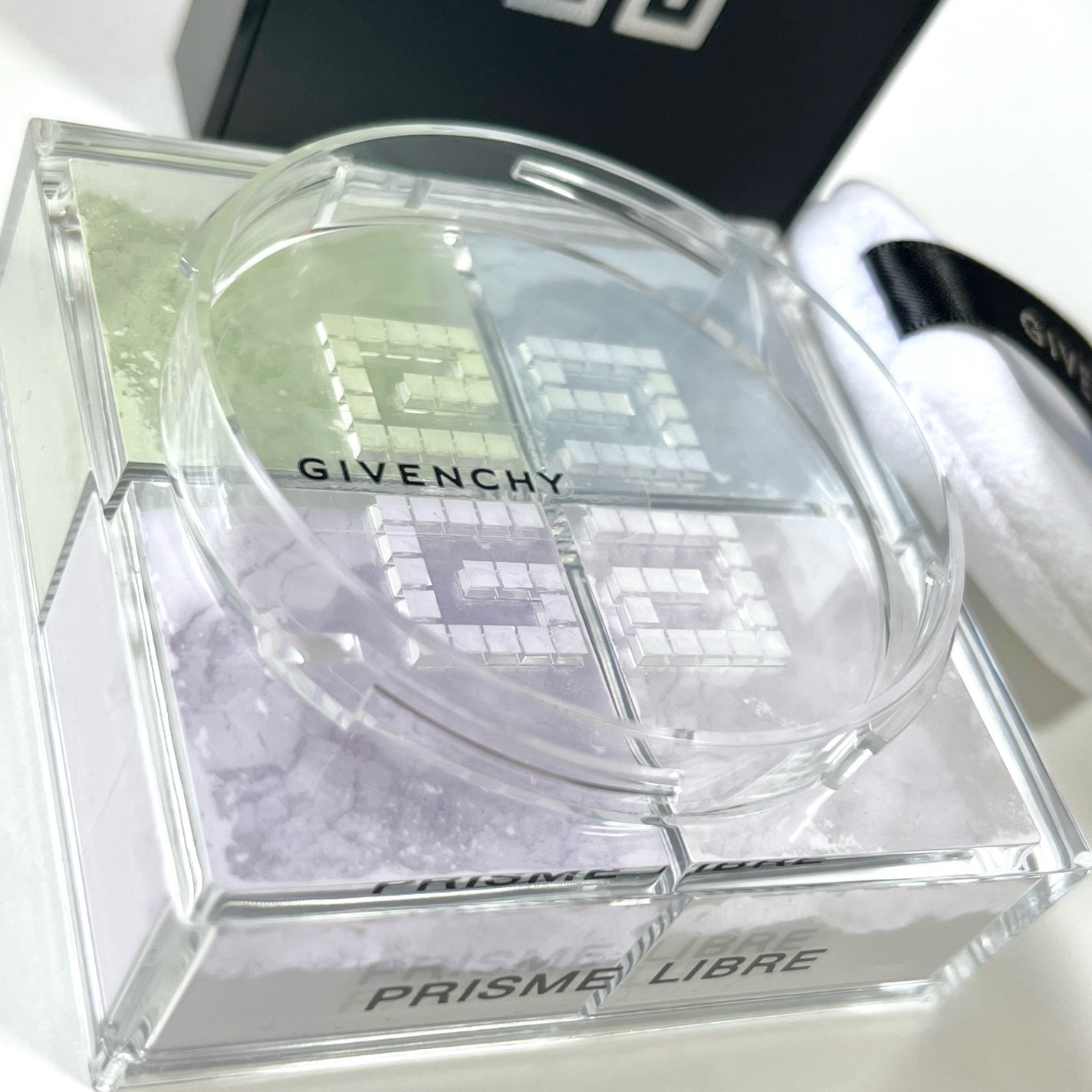 プリズム・リーブル/GIVENCHY/ルースパウダーを使ったクチコミ(4枚目)