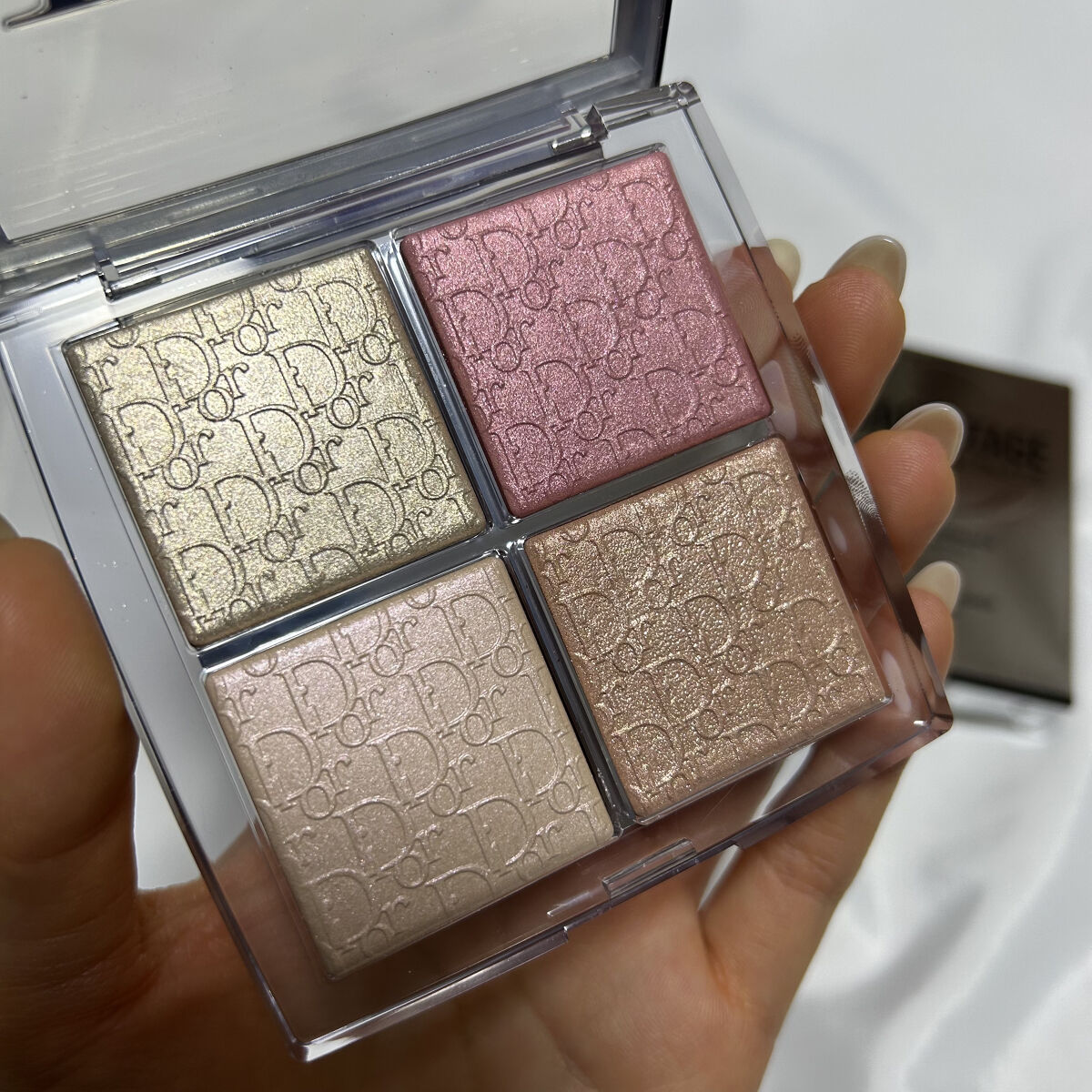 ディオール バックステージ フェイス グロウ パレット/Dior/ハイライトを使ったクチコミ（3枚目）