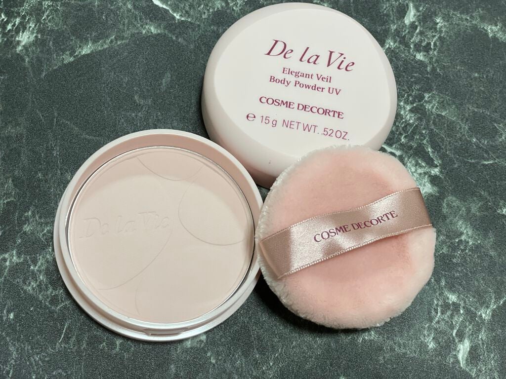 ドゥ ラ ヴィ エレガントヴェール ボディパウダー UV/DECORTÉ/ボディパウダーを使ったクチコミ(3枚目)