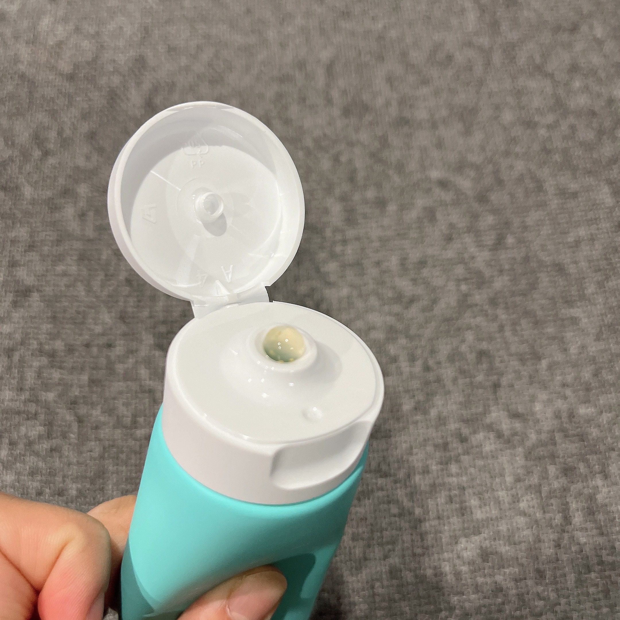 カプセルインハイドロクレンズ/PLUEST/クレンジングジェルを使ったクチコミ（3枚目）