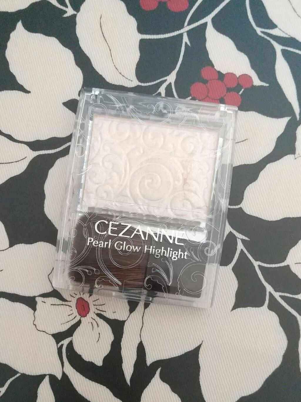 パールグロウハイライト/CEZANNE/パウダーハイライトを使ったクチコミ（2枚目）