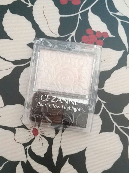 パールグロウハイライト/CEZANNE/パウダーハイライトを使ったクチコミ(2枚目)