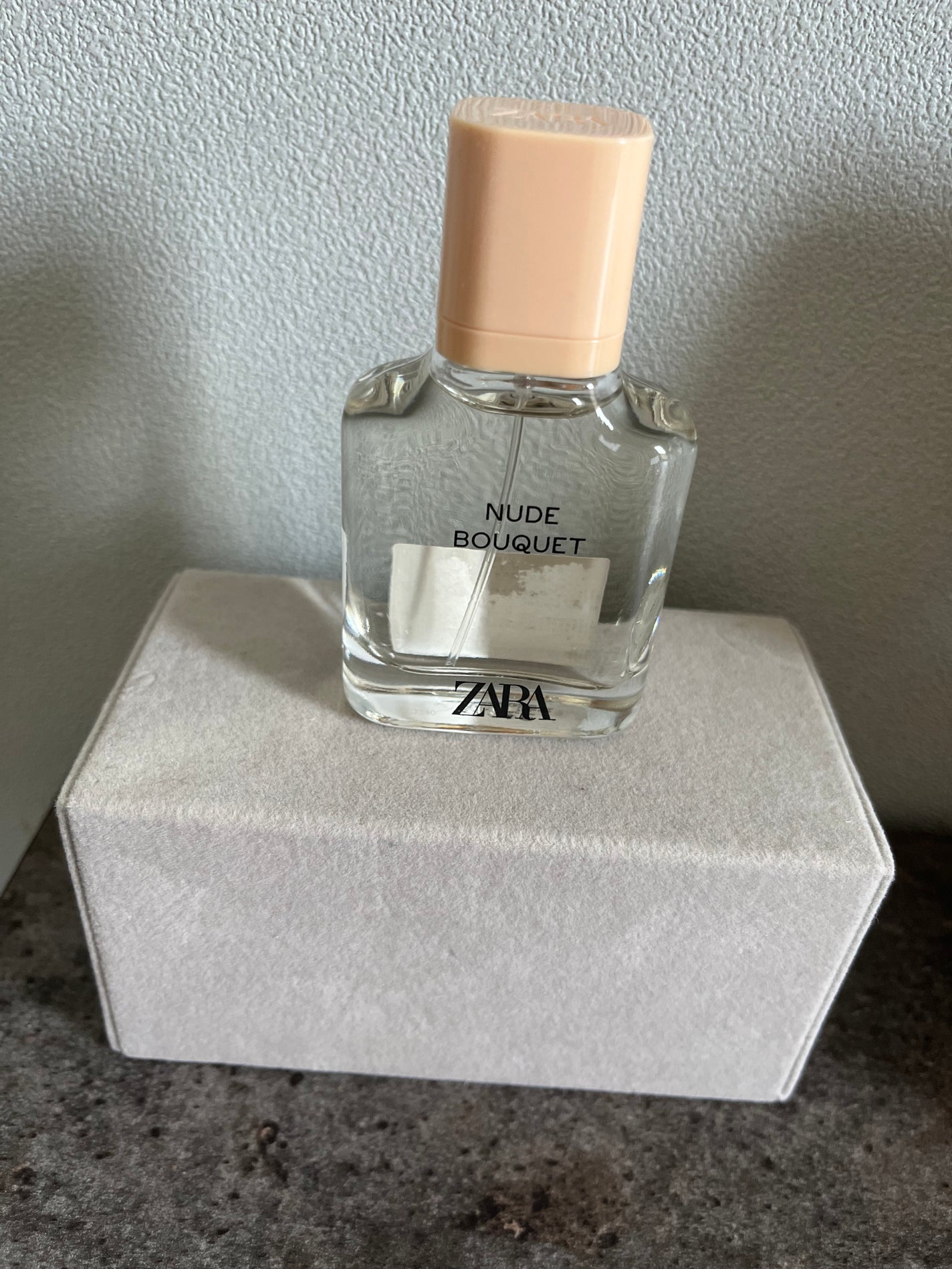 ZARA ヌードブーケ オードパルファム (香水 ロールオンタイプ)/ZARA/香水(レディース)を使ったクチコミ(7枚目)