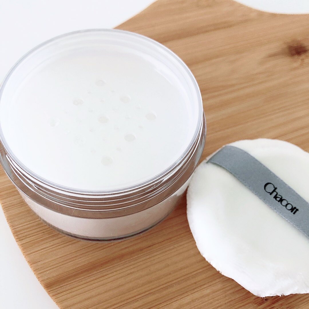 フィニッシングパウダー マット/チャコット・コスメティクス/ルースパウダーを使ったクチコミ（3枚目）