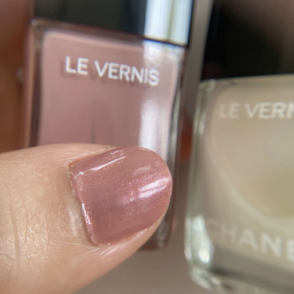 ヴェルニ ロング トゥニュ 889 ペルル ブランシュ(限定)/CHANEL/マニキュアを使ったクチコミ（3枚目）