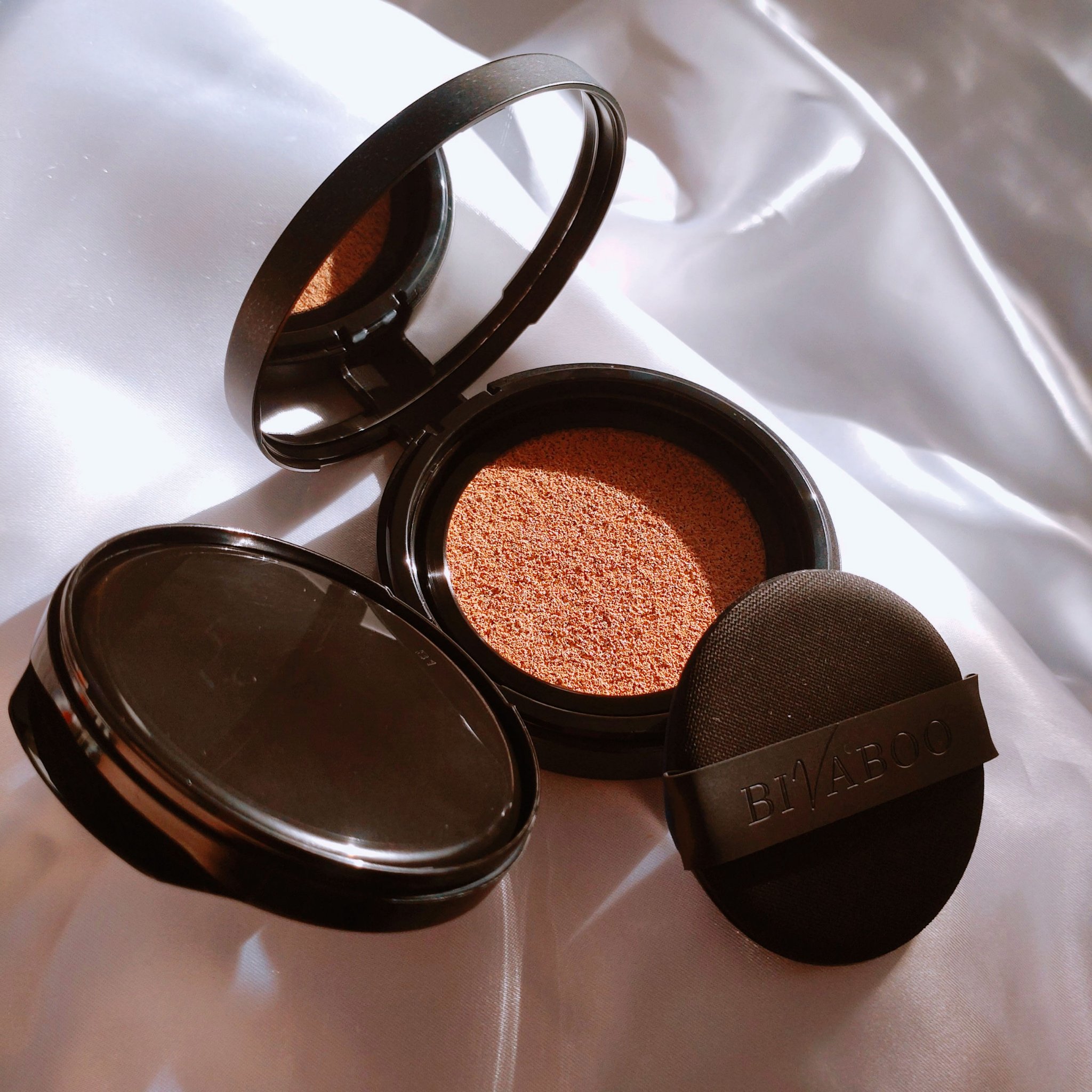 ベルベットジュエルクッション/BIVABOO/クッションファンデーションを使ったクチコミ（2枚目）