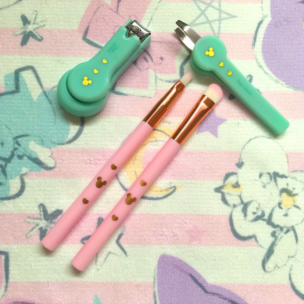 ごくふわっ ミッキーブラシ/DAISO/メイクブラシを使ったクチコミ（2枚目）