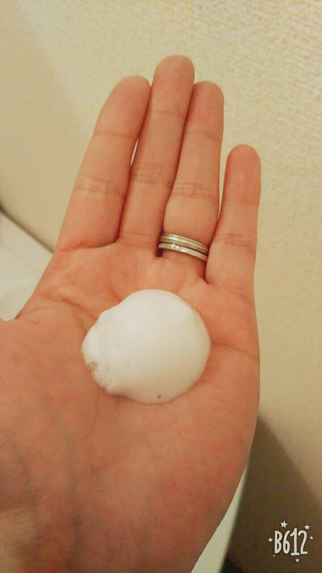 SENKA（専科） パーフェクトオイルホイップのクチコミ「私は使う度に肌はピリピリするし、目は痛いしで使えませんでした。
いつもオイルを使っていたんです.....」（2枚目）