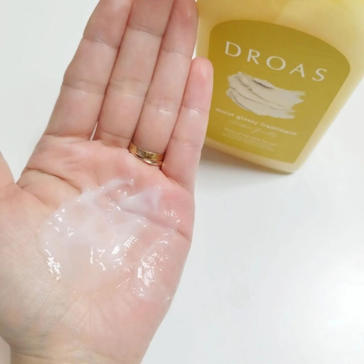 モイストグロッシーシャンプー/トリートメント/DROAS/市販シャンプーを使ったクチコミ(4枚目)