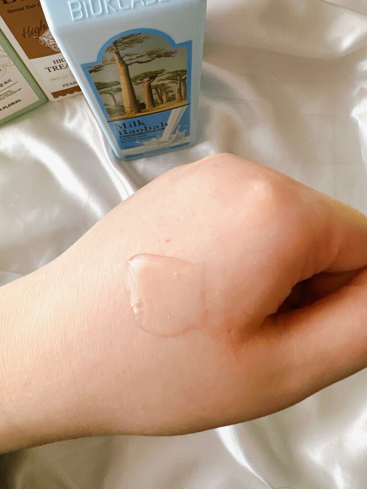 ミルクバオバブ パフュームボディウォッシュ ホワイトムスク/ミルクバオバブ/ボディソープを使ったクチコミ(3枚目)