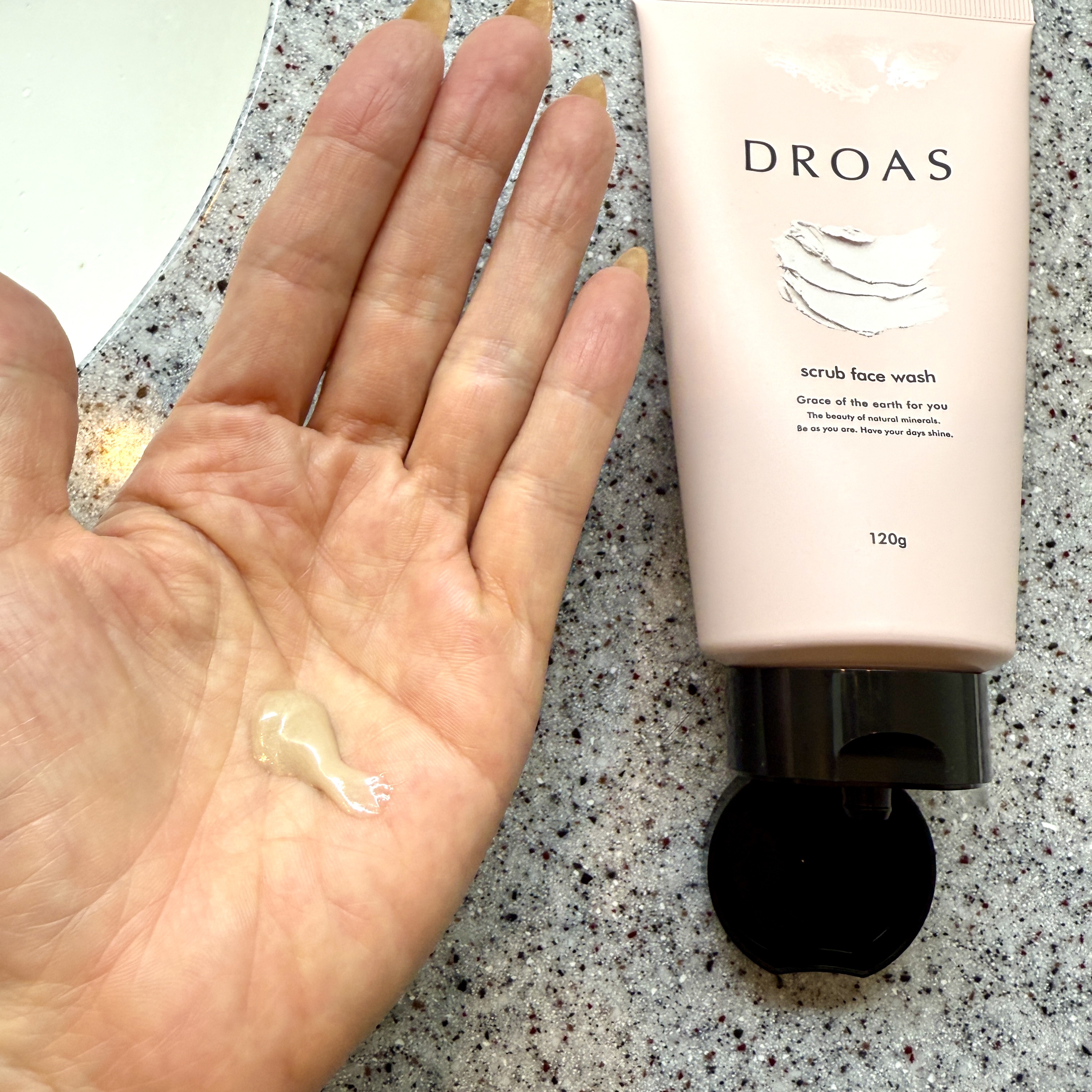 クレイマイルドスクラブウォッシュ/DROAS/スクラブ・ゴマージュを使ったクチコミ（1枚目）