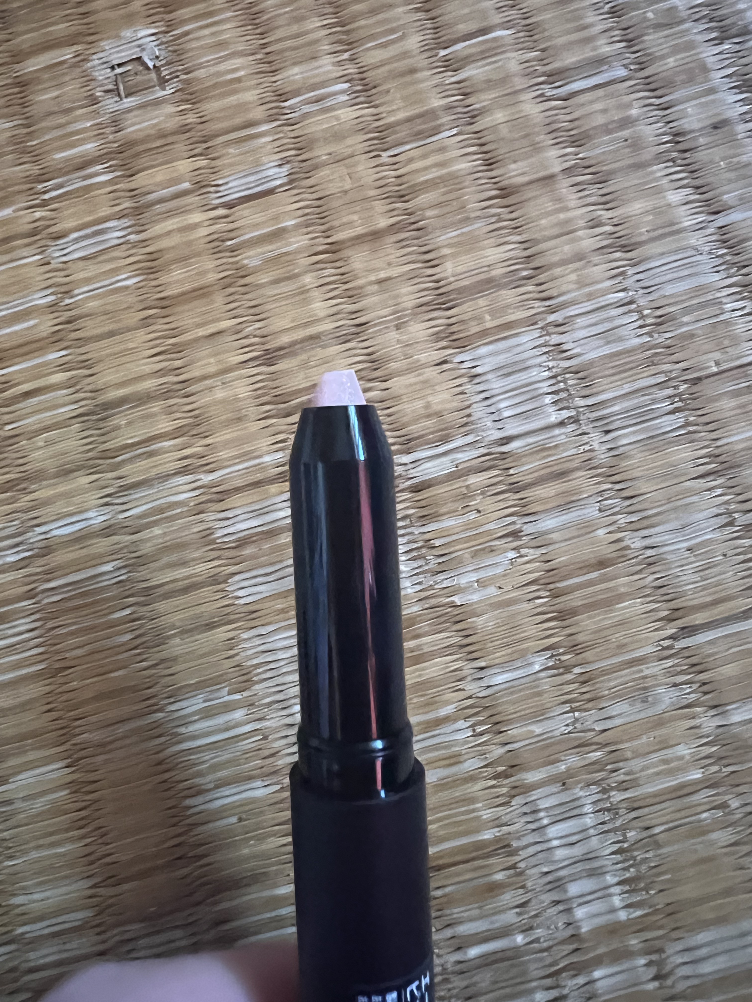 エーメイク グリッタースティック ピンクベージュ/A/mAke/グリッターを使ったクチコミ（3枚目）